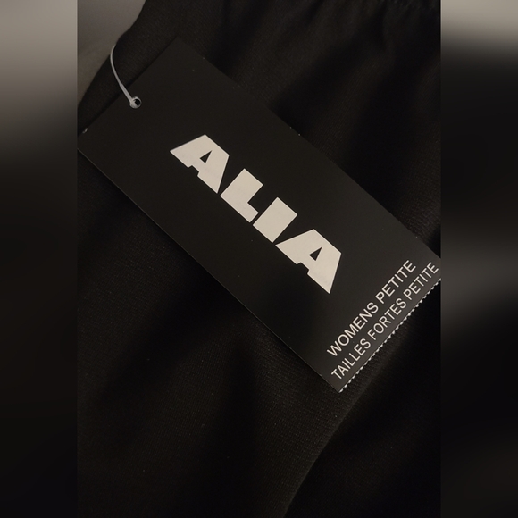 🪴🦋Alia Plus Size Pull-On Pants: Black, Size 20WS, New with Tags!"🪴🌟 - Picture 4 of 5